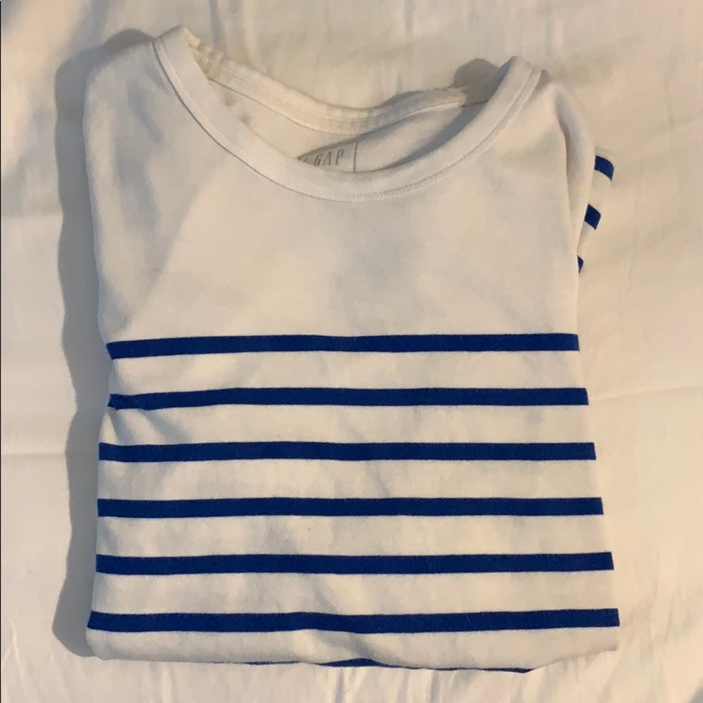 GAP lightweight sweater